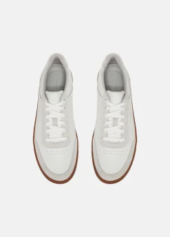Noel Sneaker
