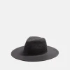 Packable Vented Straw Hat